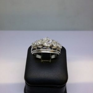 Bijoux anciens bagues et solitaires