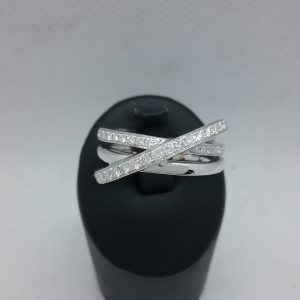Bague croisée diamants