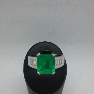 Bague émeraude diamants