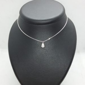 Collier pendentif diamant