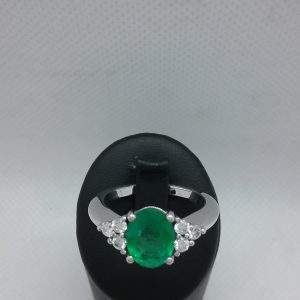 Bague émeraude diamants