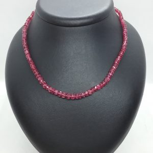 Collier spinelles rouges