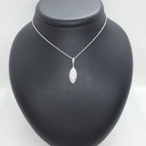 Collier pendentif diamants