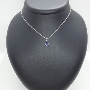 Collier pendentif saphir