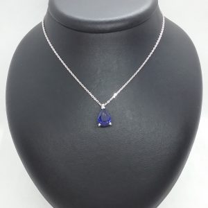 Collier pendentif saphir