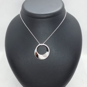 Collier pendentif diamants