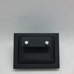 Clous d'oreilles diamants