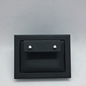 Clous d'oreilles diamants