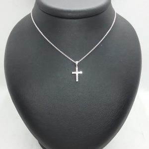 Pendentif croix diamants