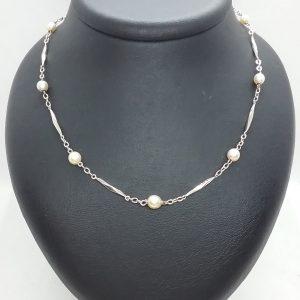 Collier or et perles