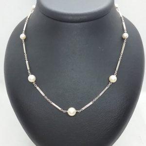 Collier or et perles