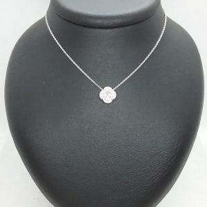 Collier pendentif trèfle diamants