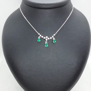 Collier émeraudes et diamants