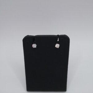 Clous d'oreilles diamants